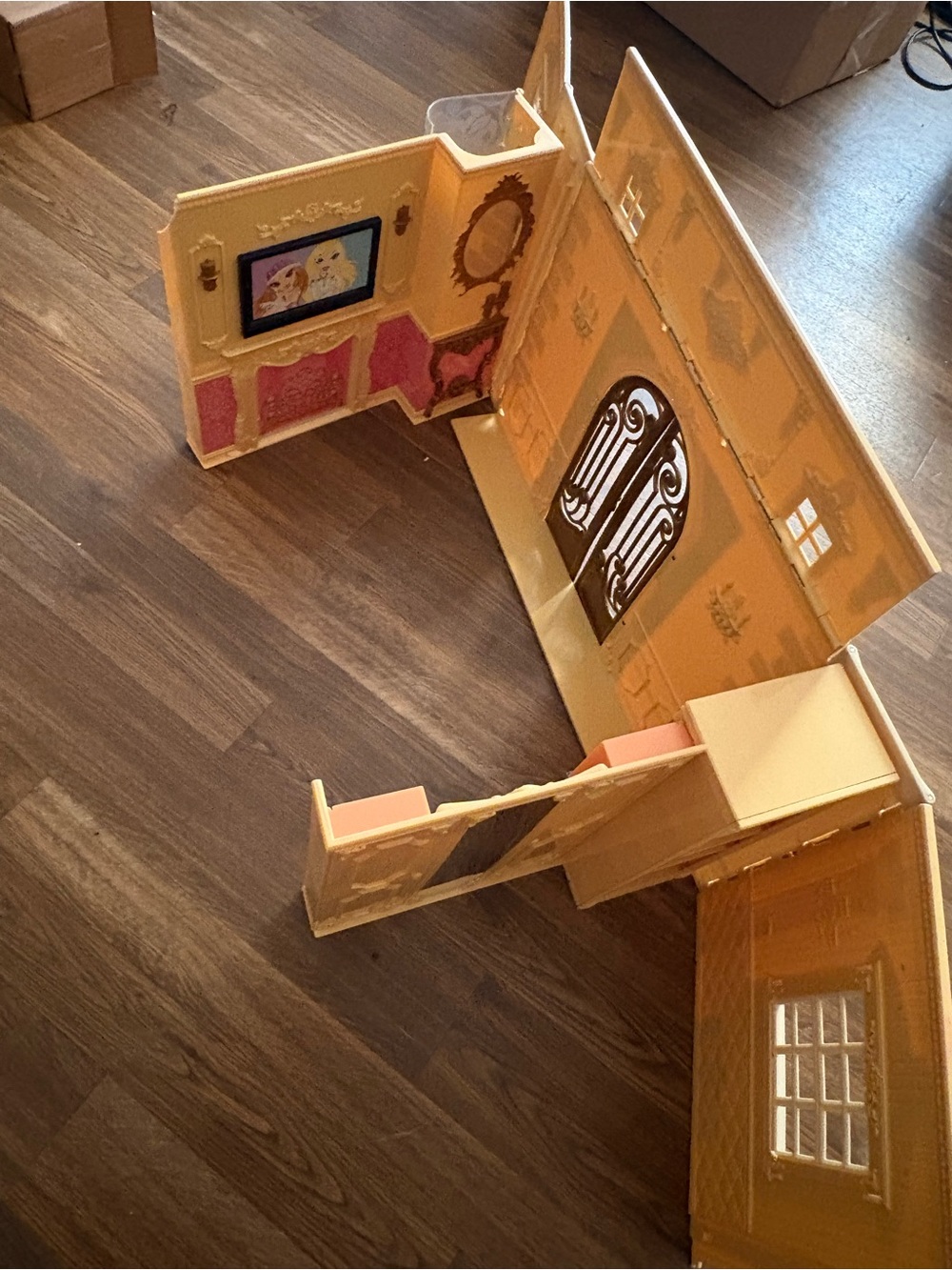 Bratz World House 2008 Orange Version